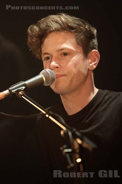 PERFUME GENIUS - 2012-09-13 - PARIS - Cafe de la Danse - 